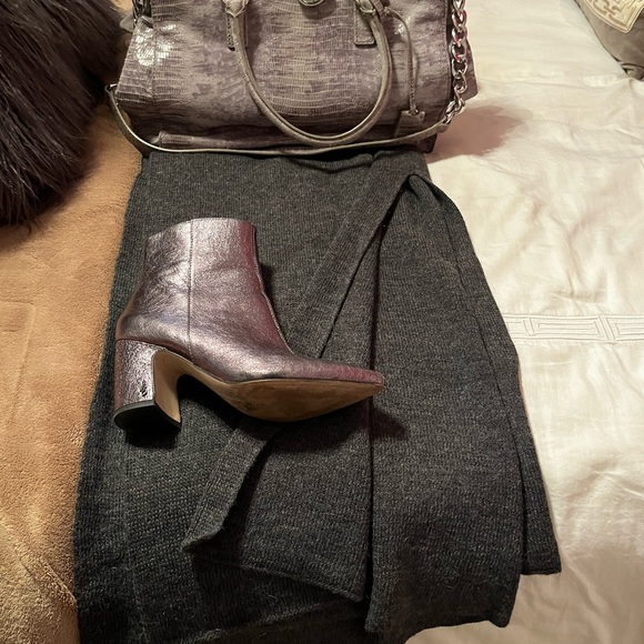 Gray poncho made me Italy 🇮🇹 - Picture 5 of 8